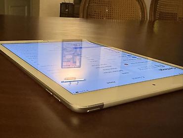 Apple iPad: Apple iPad Air 2 (Wi‑Fi + Cellular) – 128 GB Xüsusiyyətlər: - Model — 4