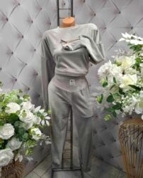 Kompleti: ❤️❤️ NOVOO plisani kompleti 3000,oo vel S/M i L/XL ❤️❤️ — 1