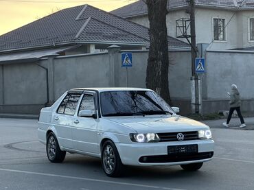 Volkswagen: Volkswagen Jetta: 2012 г., 1.6 л, Механика, Бензин, Седан — 3