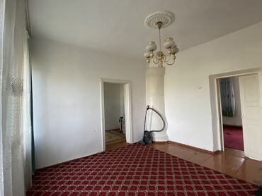 Продажа домов: 80 м², 4 комнаты, Требуется ремонт Без мебели