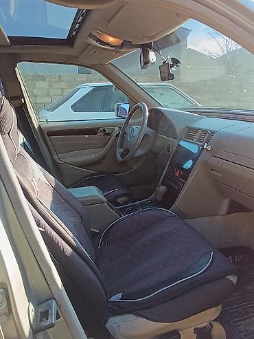 mercedes 160 a: Mercedes-Benz C-Class: 2.3 l | 1998 il Sedan — 5