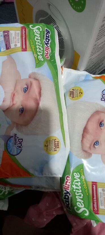 broj 98 za decu: Pampers broj 2 bebolino po 2 komada u kesici ukupno 34 komada 1300