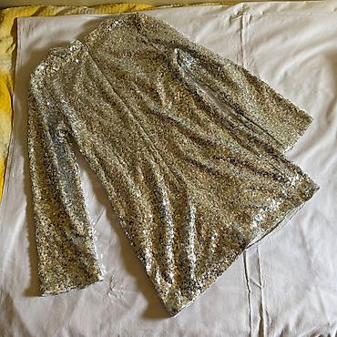 hm za trudnice: H&M haljina sa srebrnim šljokicama, S veličine. Na slikama zbog — 4