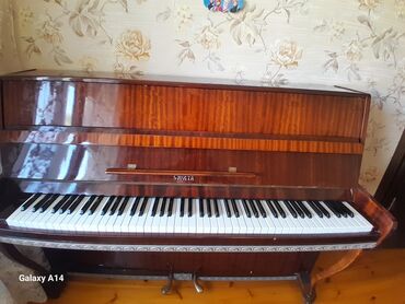 Musiqi alətləri: Piano, Akustik