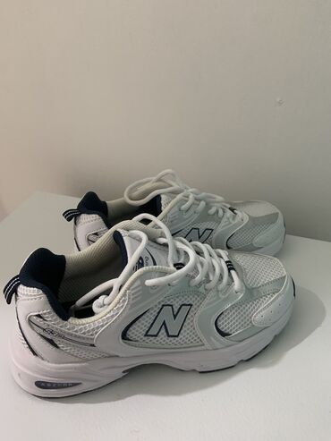 Кроссовки и спортивная обувь: Мужские кроссовки, 40, New Balance, Новый, цвет - Белый, Самовывоз