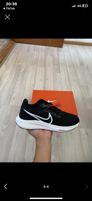 чемоданы цена бишкек: Кроссовки Nike (бег/тренинг) - Модель: легкие беговые кроссовки с