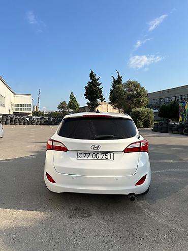 sari ford transit: Hyundai i30: 1.6 l | 2014 il Universal — 3