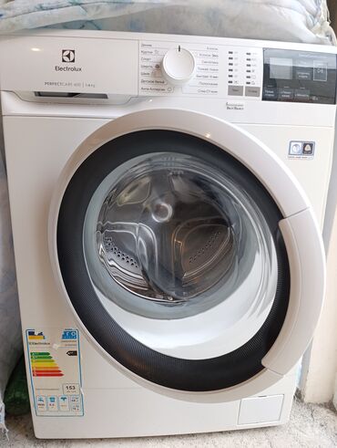 Paltaryuyan maşınlar: Paltaryuyan maşın Electrolux, 6 kq, İşlənmiş, Avtomat, Qurutmasız, Kredit yoxdur, Ödənişli çatdırılma