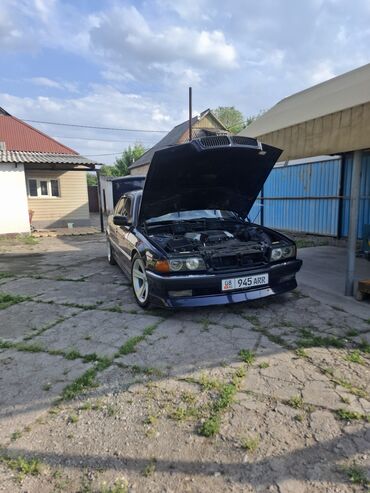 BMW: BMW 730: 1996 г., 3 л, Механика, Бензин, Седан