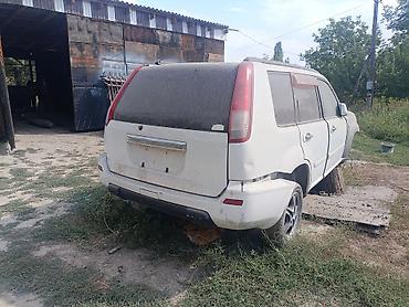 мото зонтик: Nissan X-Trail: 2004 г., 2 л, Автомат, Бензин, Кроссовер — 2