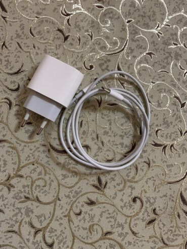 Şarj cihazları: Simsiz şarj cihazı Apple, 20 Vt, Yeni