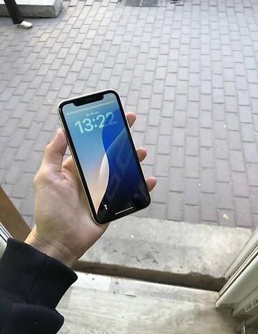 IPhone 11, белый цвет нужно заменить дисплей реальным клиентам