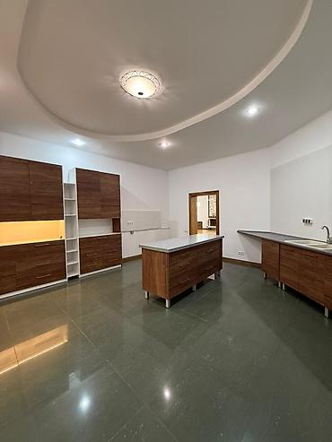 Продажа домов: Дом, 700 м², 3 комнаты, Агентство недвижимости, Евроремонт — 11