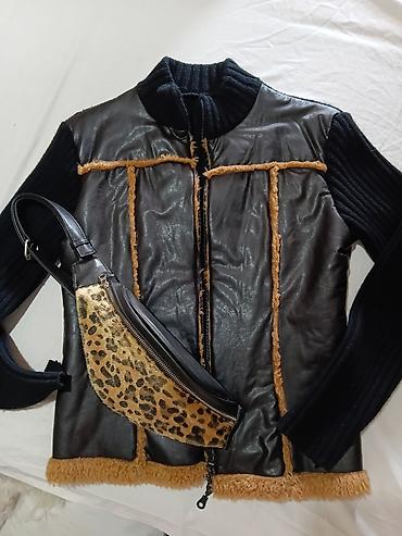 moda piu: Ženska jakna od eko kože sa detaljima od veštačkog krzna + torbica — 1