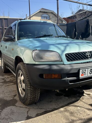 Toyota: Toyota RAV4: 1995 г., 2 л, Типтроник, Газ, Внедорожник