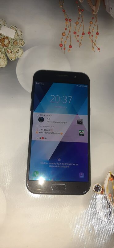 Samsung: Samsung Galaxy A5 2017, 32 GB, Barmaq izi