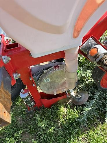 Кукурузные сеялки: Пневматическая пропашная сеялка, 4-рядная - Тип: навесная/прицепная — 2