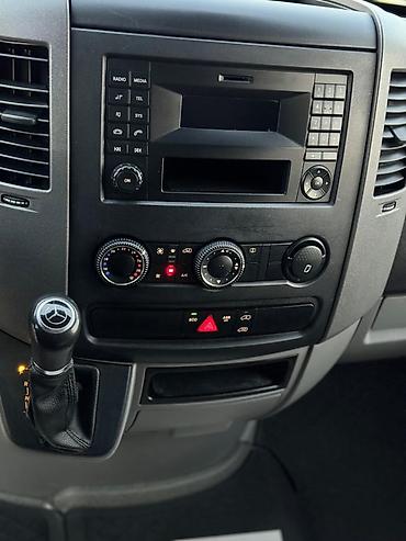 некся: Mercedes-Benz Спринтер: 2015 г., 2.2 л, Автомат, Дизель, Фургон — 10