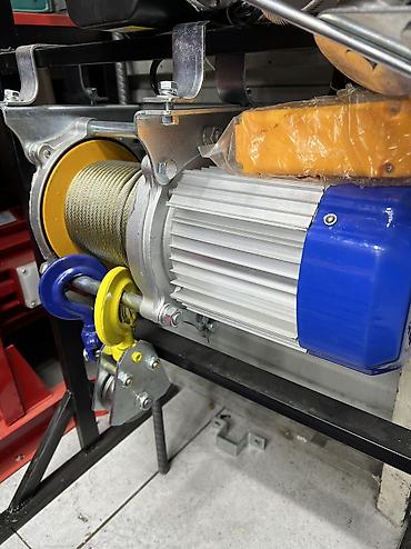 Другие инструменты: Электрическая лебёдка тросовая Грузоподъемность 1500кг Напряжения — 6