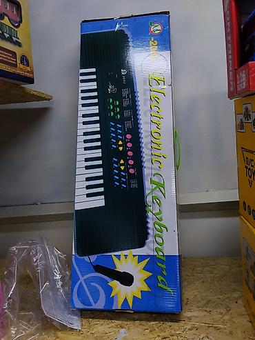 колонки микрофон: Электронный синтезатор (Electronic Keyboard) в коробке. - Клавиатура — 1