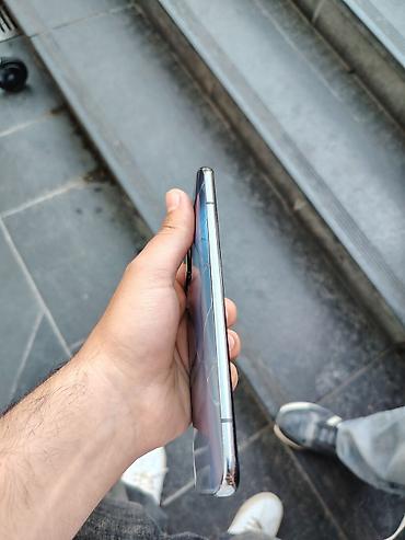 lian li: Xiaomi Mi 10T Pro, rəng - Gümüşü, 
 Qırıq — 4
