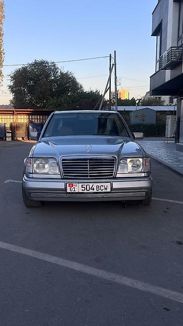 Mercedes-Benz W124: 1993 г., 4.2 л, Автомат, Бензин, Седан at lalafo.kg Mercedes-Benz W124: 1993 г., 4.2 л, Автомат, Бензин, Седан