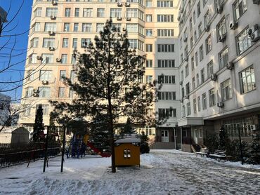 продаётся квартира в караколе: Продаю полноценную 2 - комнатную квартиру в центре города!