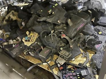 Капоты и комплектующие: Петли капота Toyota, Б/у, Оригинал — 7