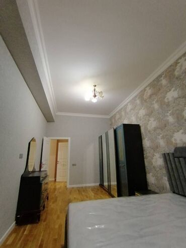 Uzunmüddətli kirayə mənzillər: Sumqayıt şəhəri,Bulvar küçəsi,Krsital2də10 mərtəbəli binanın 6cı — 7