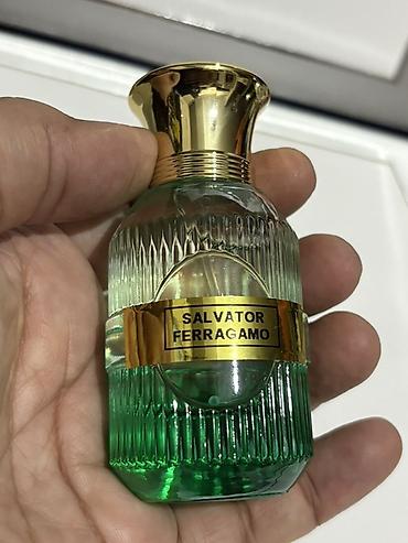 Красота и здоровье: Salvator Ferragamo kişi ətiri – şüşə flakon, yaşıl rəngli maye, qızılı — 8