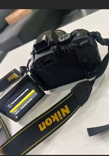 цифровая фотокамера: Nikon D5300 Состояние отличное Пользовались аккуратно. Объектив 18-55