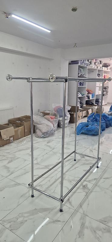 Mağaza üçün metal asılqan stendi - Material: cilalanmış xrom/metal