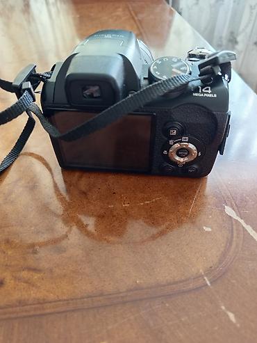 Фото и видеокамеры: Fujifilm FinePix S seriyalı rəqəmsal fotoaparat Xüsusiyyətlər: - 14 — 1