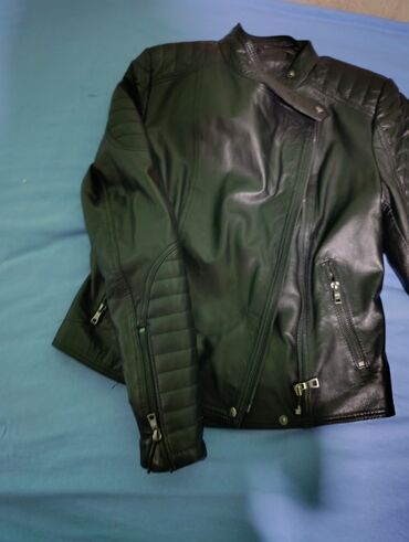 Koledžice: Ženska kožna jakna u biker stilu – crna - Materijal: prirodna koža — 7