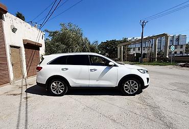 masin səkli: Kia Sorento – ağ kuzovlu, geniş və komfortlu krossover. Təcili əlim — 3