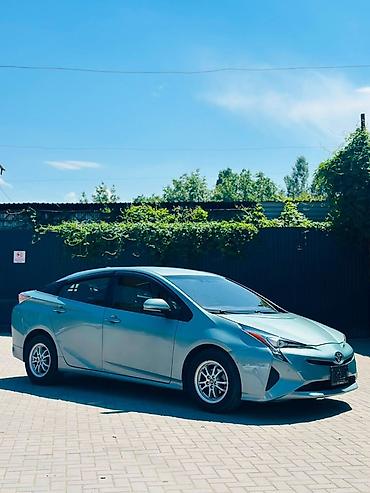 Транспорт: Toyota Prius: 2016 г., 1.8 л, Автомат, Гибрид, Лифтбек — 2