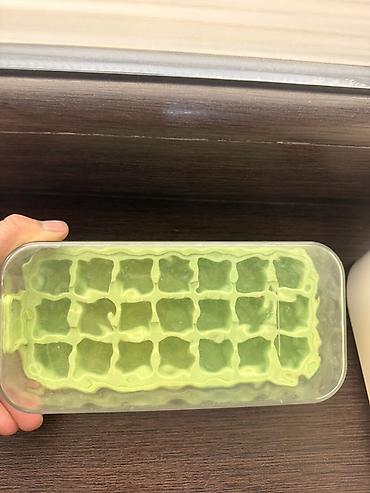 Форма для льда с крышкой ICE LATTICE - Материал: гибкий пищевой