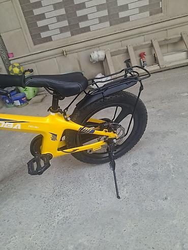 Uşaq velosipedləri: İşlənmiş İki təkərli Uşaq velosipedi 18", Ünvandan götürmə — 2