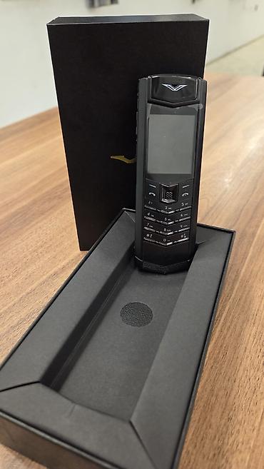 Vertu < 2 GB Memory Capacity, rəng - Qara, Düyməli