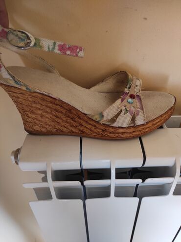 sandale sa masnom: Sandals, Betsy, 38