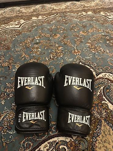 Перчатки боксерские Everlast, 12 oz, черные. - Тип: тренировочные