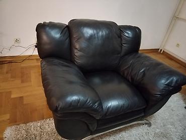 kožne garniture akcija: Prodajem dve kožne fotelje Dalas malaga 120x105x90. Kozišćene 5 god — 2