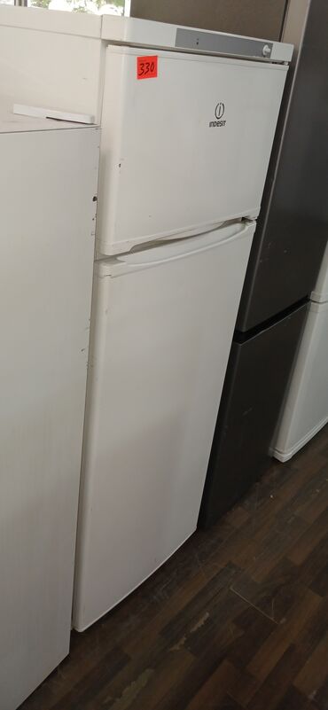 Nehrə aparatları: 2 qapılı Indesit Soyuducu Satılır, rəng - Ağ