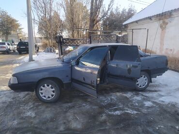 Audi: Audi 100: 1988 г., 1.8 л, Механика, Газ, Седан