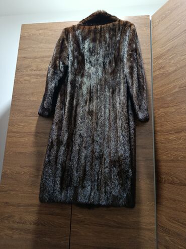 Krzneni kaputi: Raskosna bunda od nerca 40 — 7