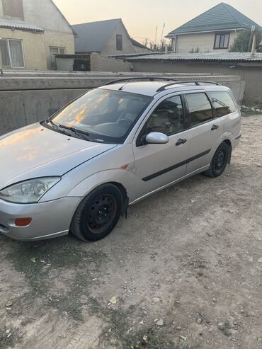 домик вагон: Ford Focus универсал, серебристый цвет 2003 г 1,8 обьем торг