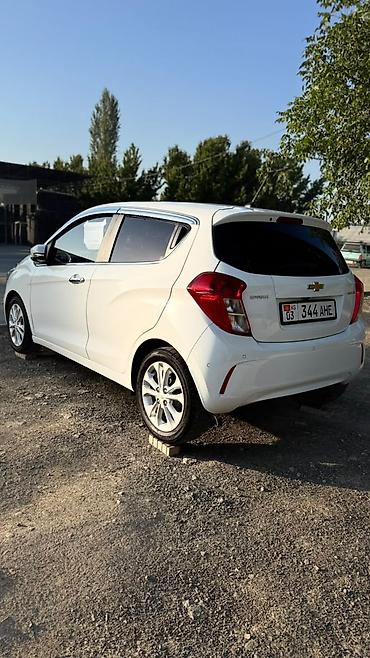 лед освещение: Chevrolet Spark: 2018 г., 1 л, Бензин, Хэтчбэк — 2