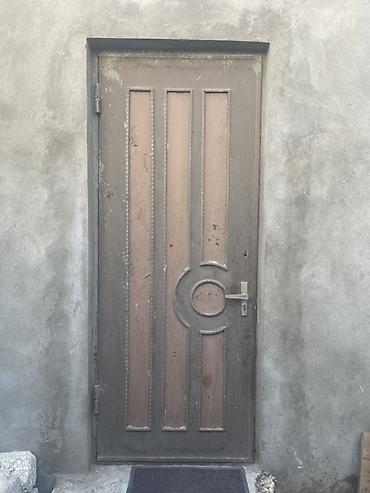 Darvazalar və aksesuarlar: Metal qapılar – 2 ədəd 1ci-150 2ci-200 az - Material: polad/metal — 2