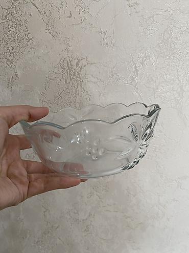 Наборы посуды: Набор разной посуды для дома: кружки, креманки, молочники. Состав: - — 18