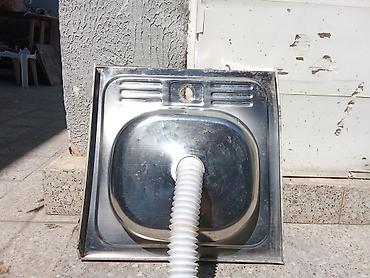moyka şlanqı: Mətbəx üçün paslanmaz poladdan (nerjavayka) moyka satılır. Ölçüsü — 2
